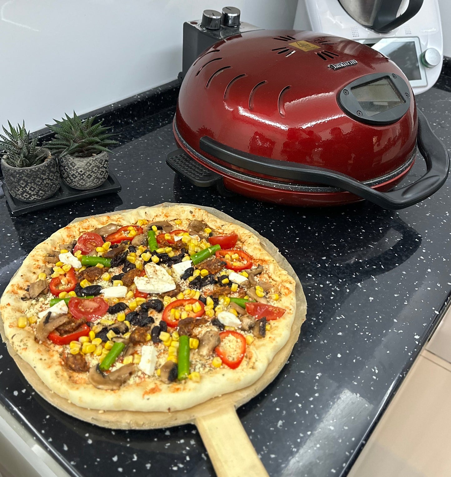 Tandırım, gerçek çekim, pizza ile